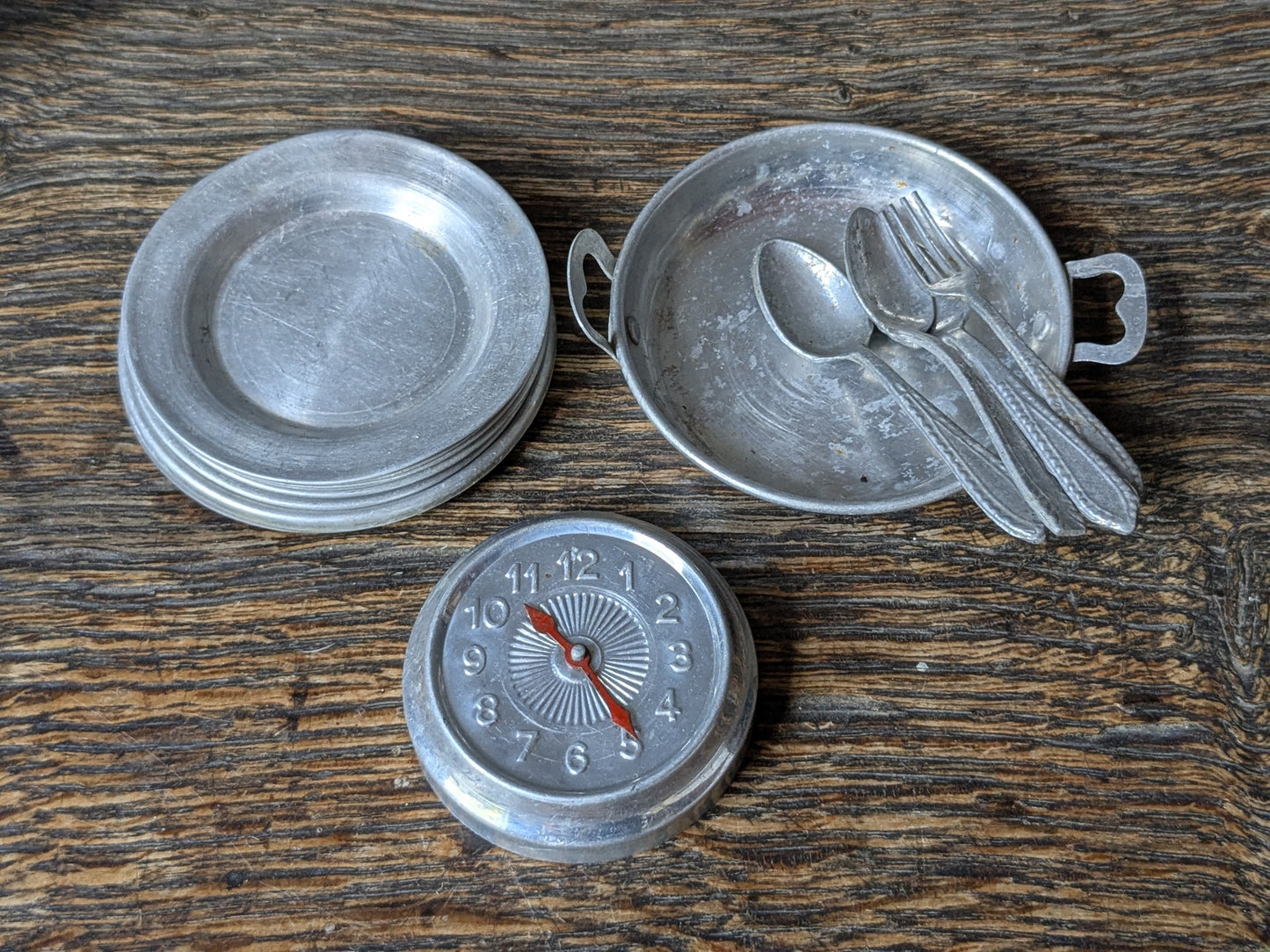 Vintage toy kitchen set, 29 pieces