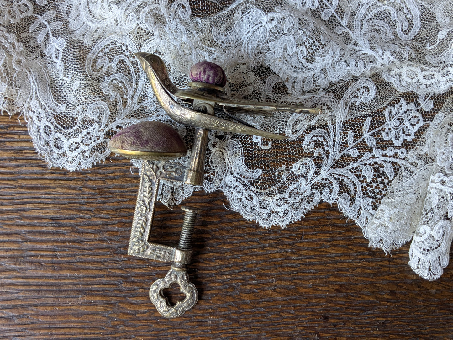 Antique bird sewing clamp, hemming bird 1853