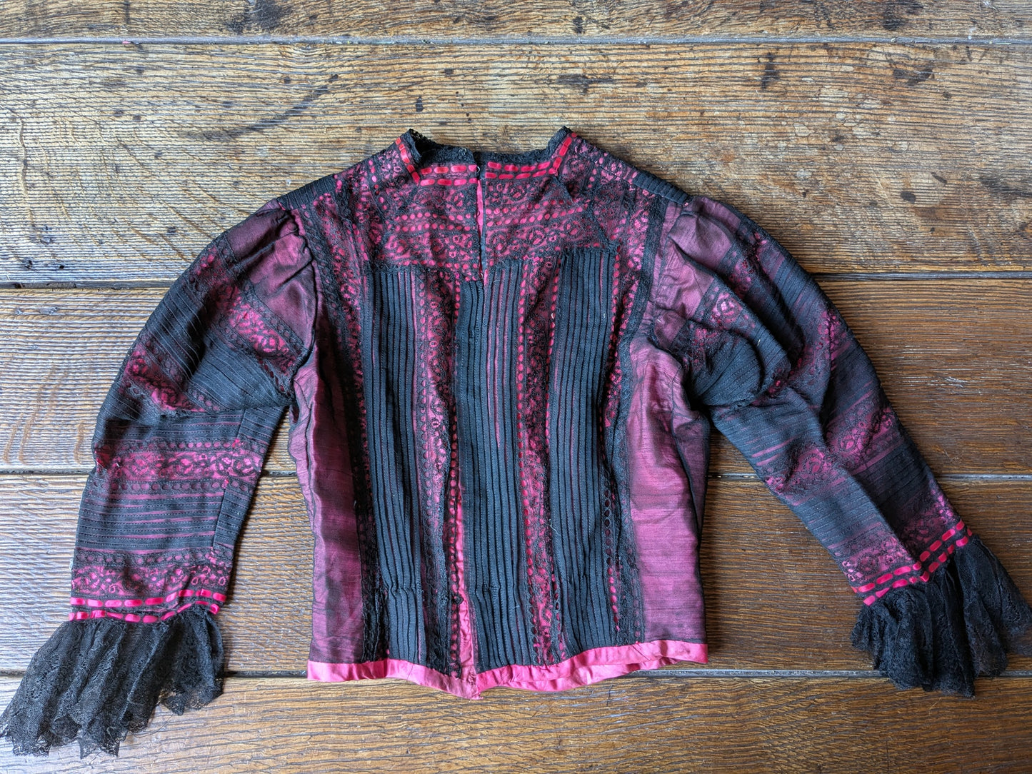 Antique lace & silk bodice