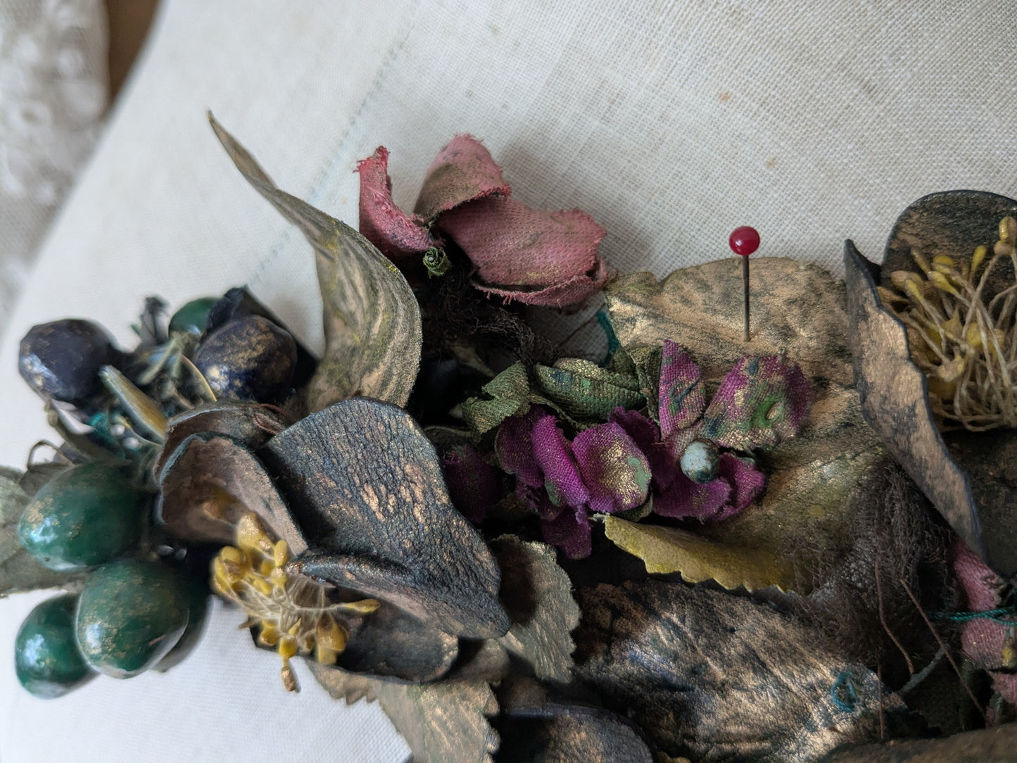 1920s gold flower trims with berries