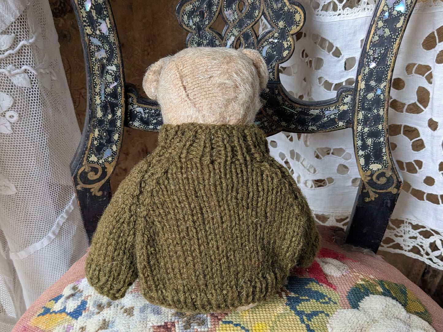 Small antique bear with boot button eyes
