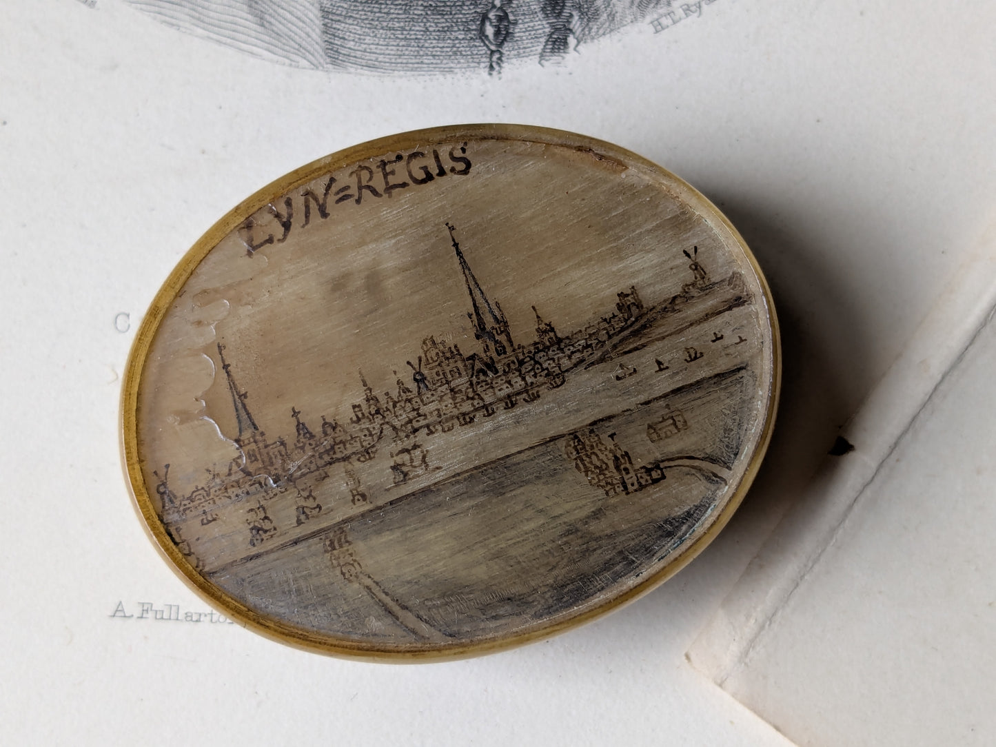 Antique horn snuff box with miniature writing inside
