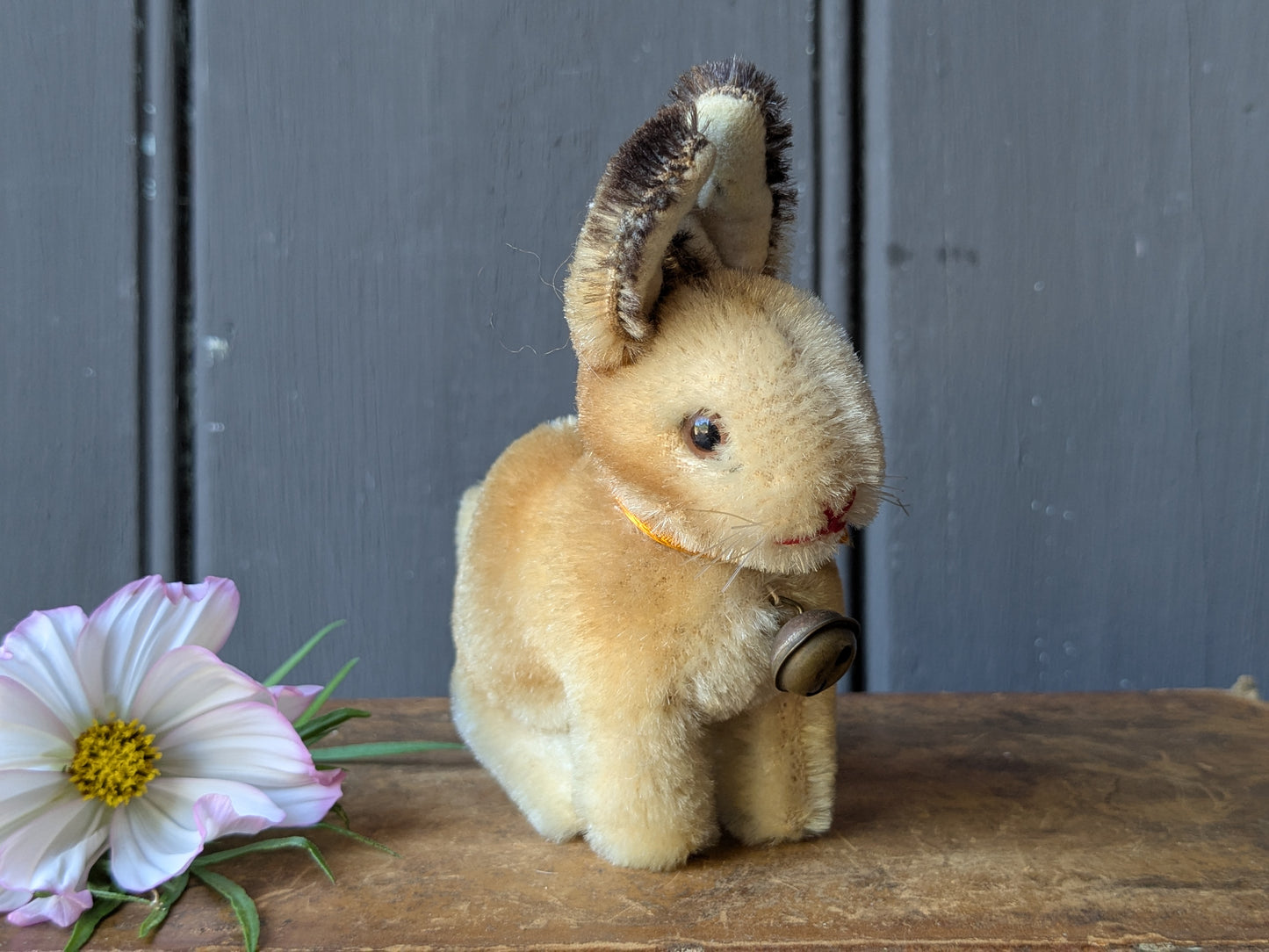 Tiny vintage Steiff bunny rabbit