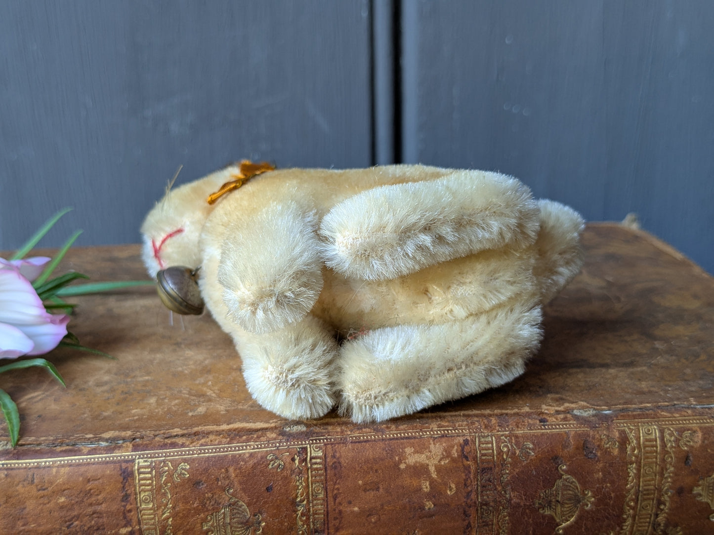 Tiny vintage Steiff bunny rabbit