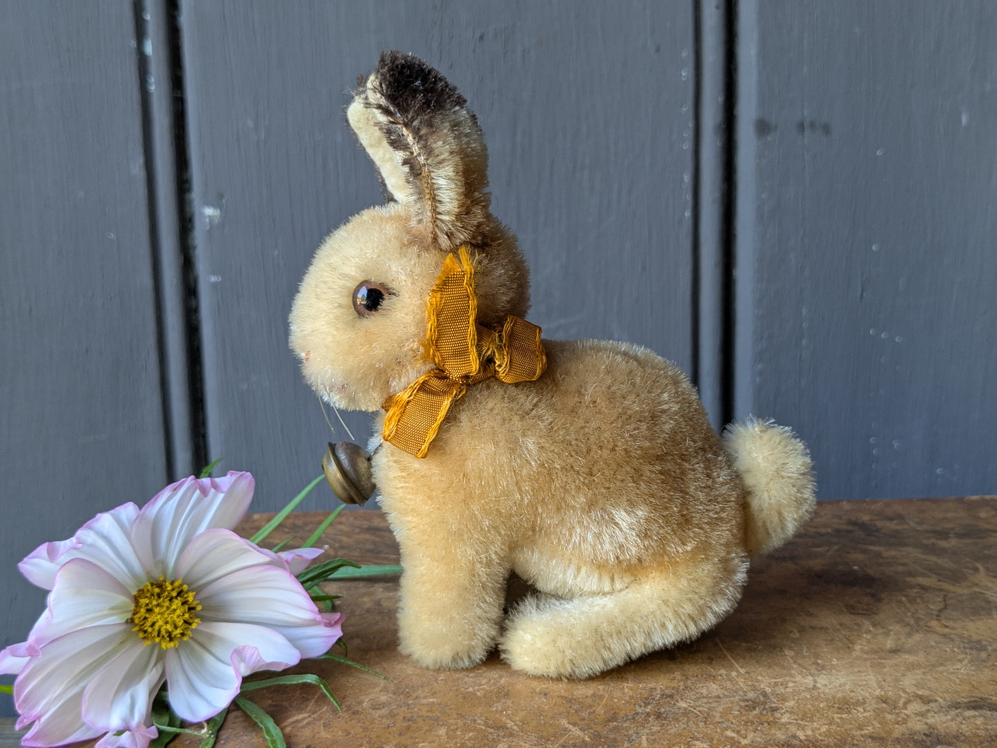 Tiny vintage Steiff bunny rabbit