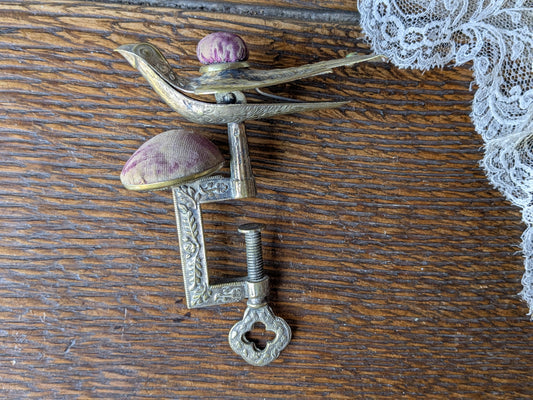 Antique bird sewing clamp, hemming bird 1853
