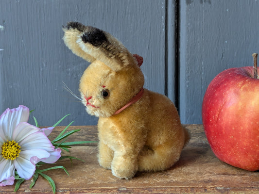 Tiny vintage Steiff rabbit