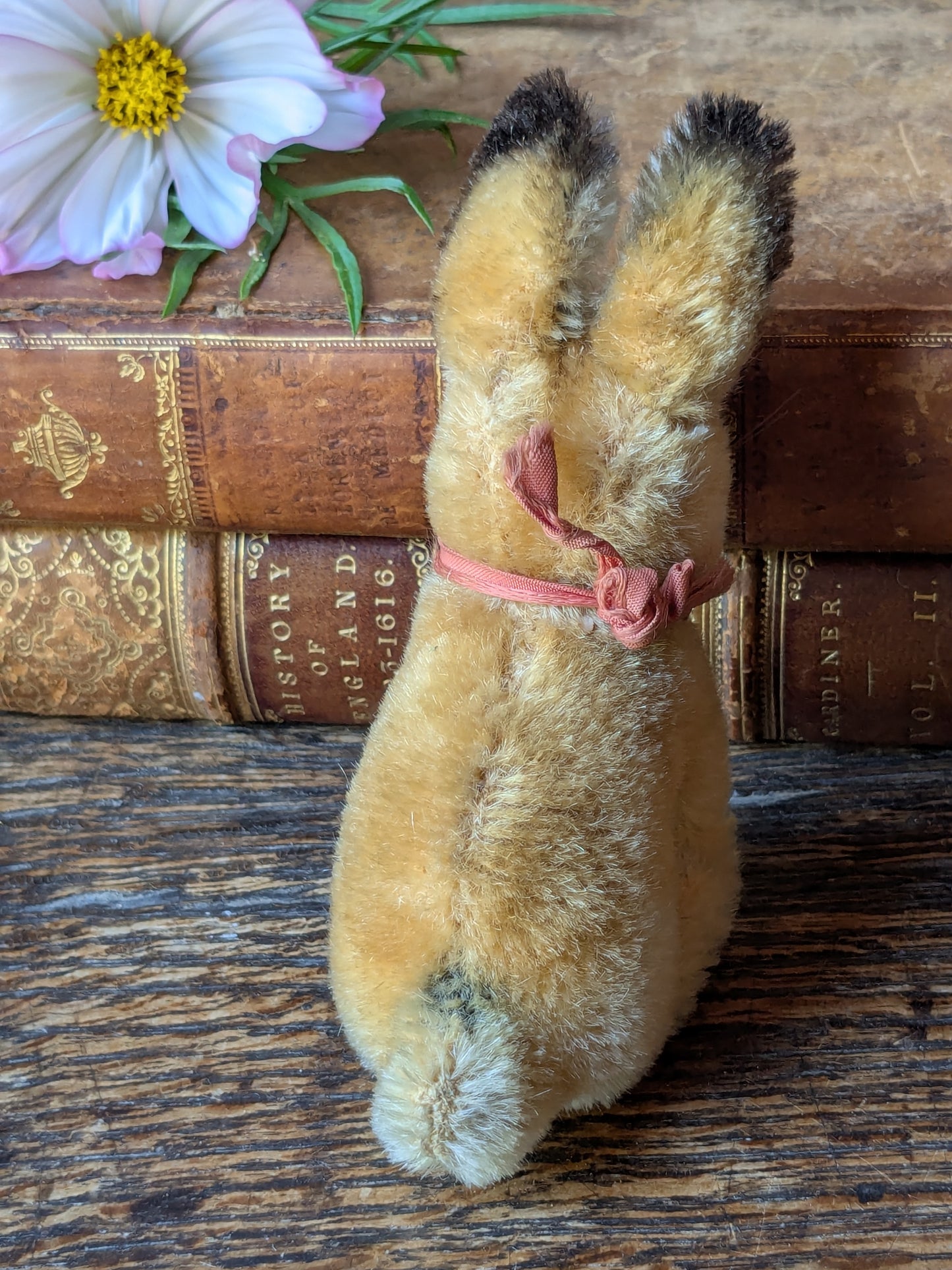 Tiny vintage Steiff rabbit